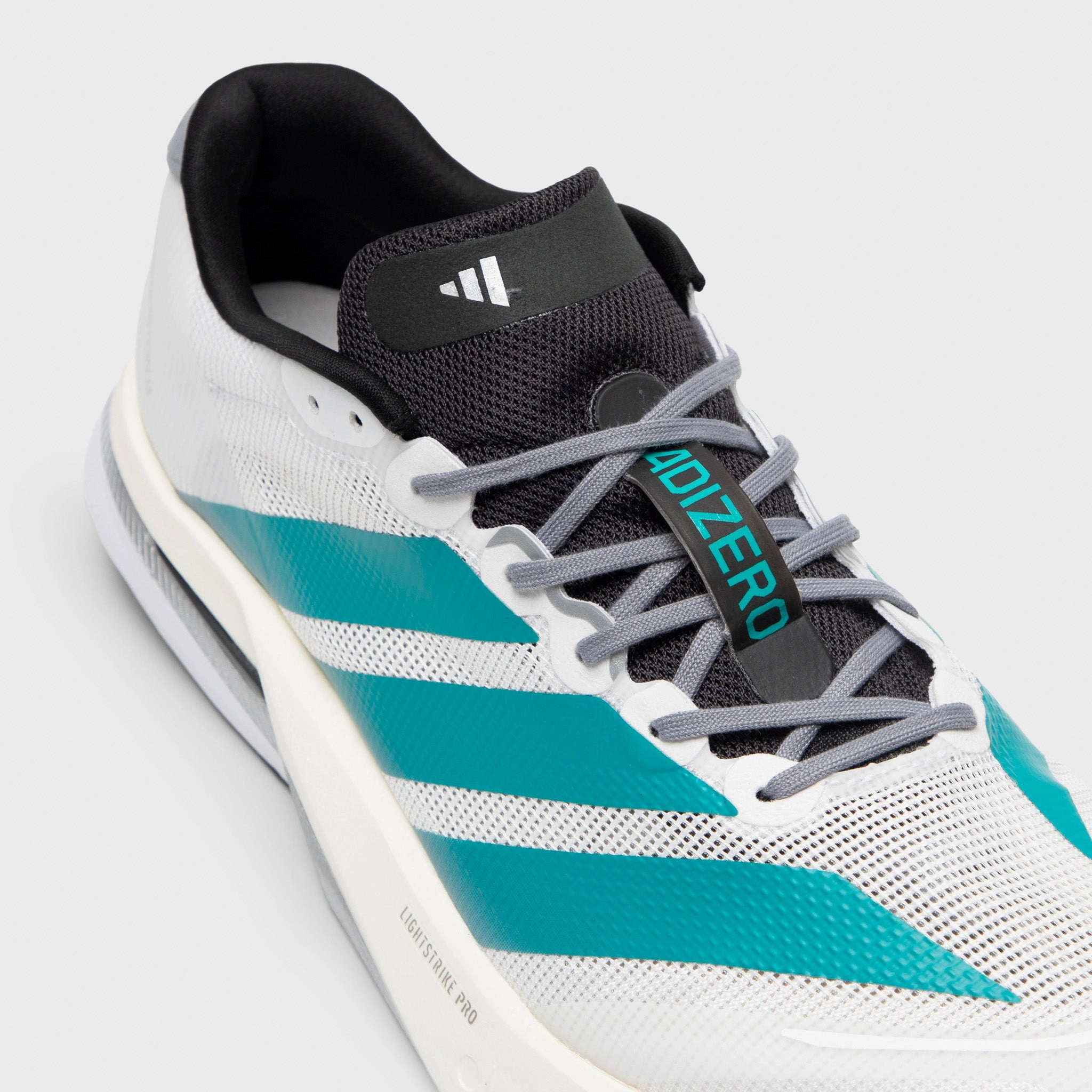 Smooth Upper Drill Pace adidas Adizero Boston 13 White / Pure Tea - Grey