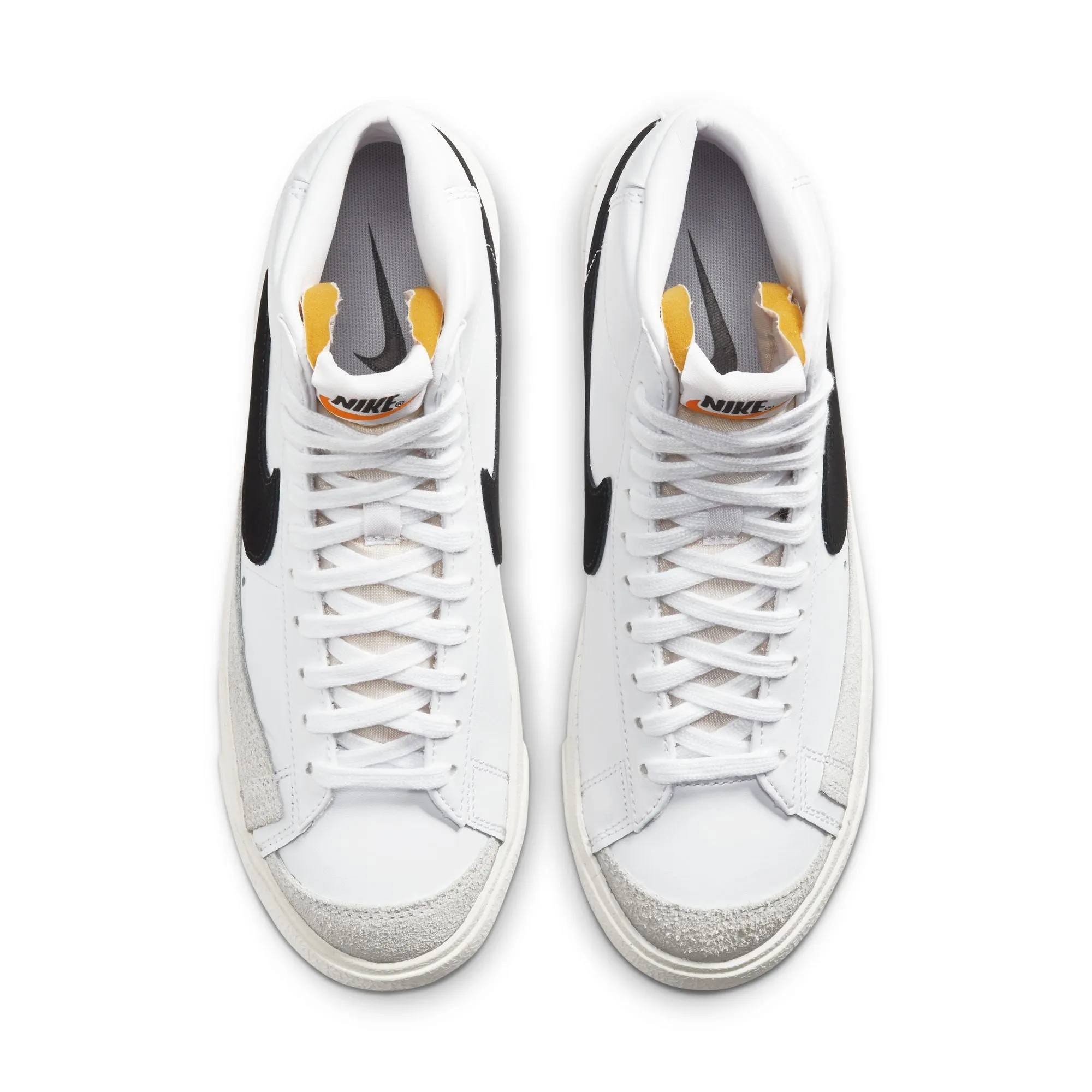 Streamlined silhouette Cozy Fit Womens Nike Blazer Mid '77 'White/Black'