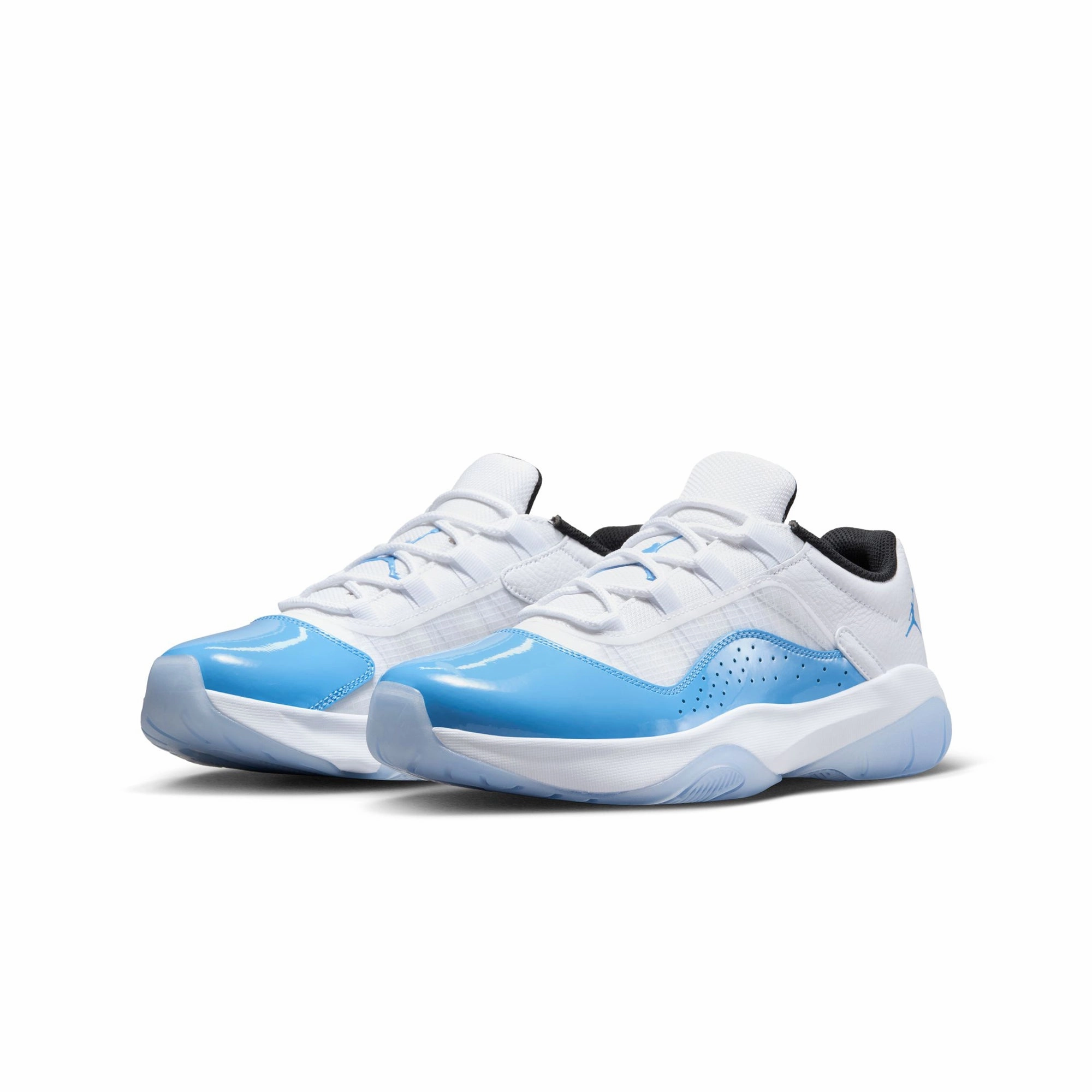 Air Jordan 11 CMFT Low DN4180-114 carbon fiber plate