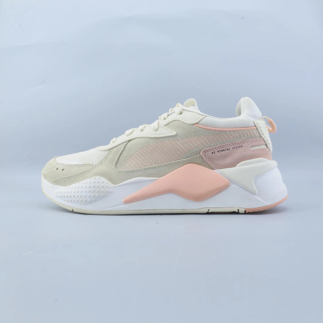 PUMA RS-X Cold - resistant running in a swimming pool area shoes