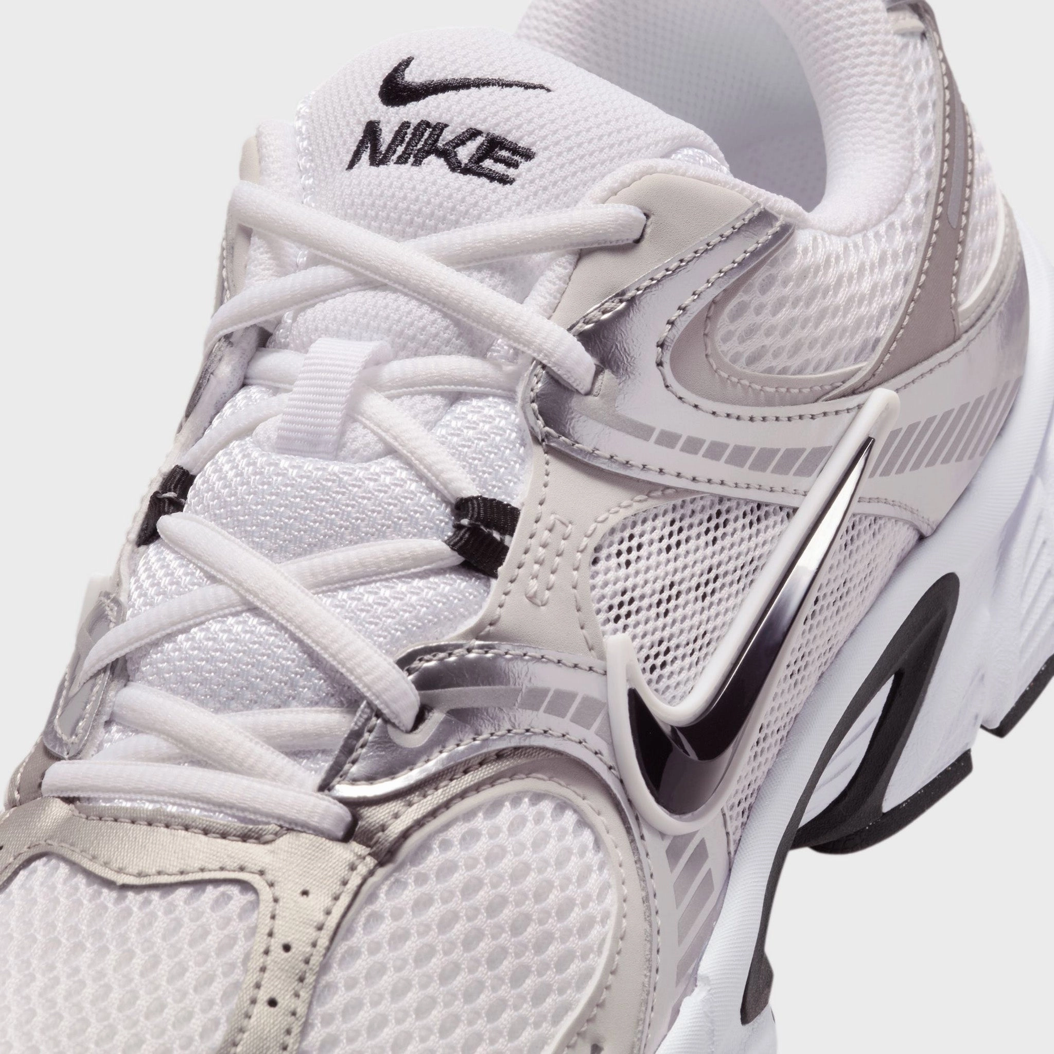 Durable Base Joy Step Nike V5 RNR White / Black