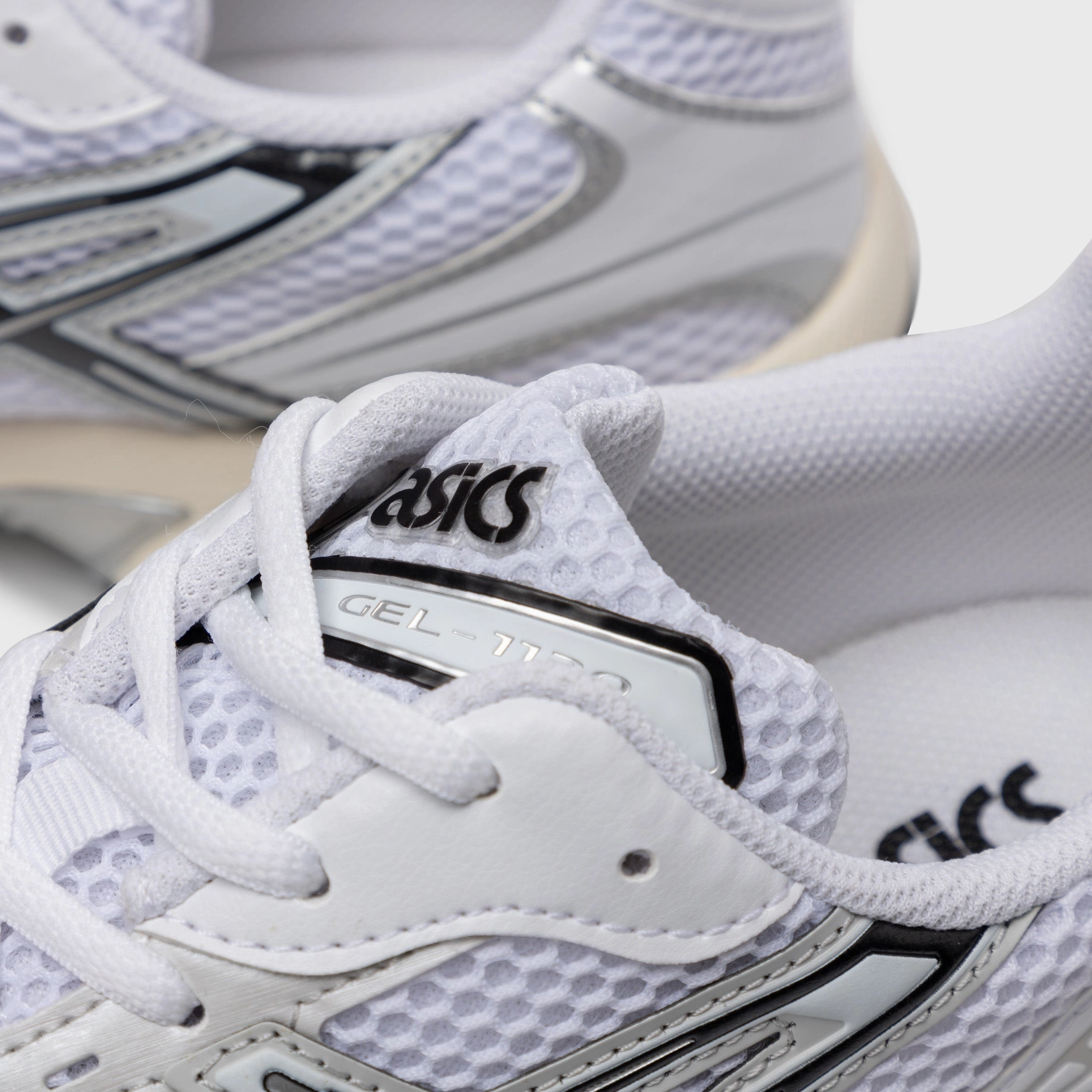 Sturdy Build ASICS Gel-1130 White / Cloud Grey