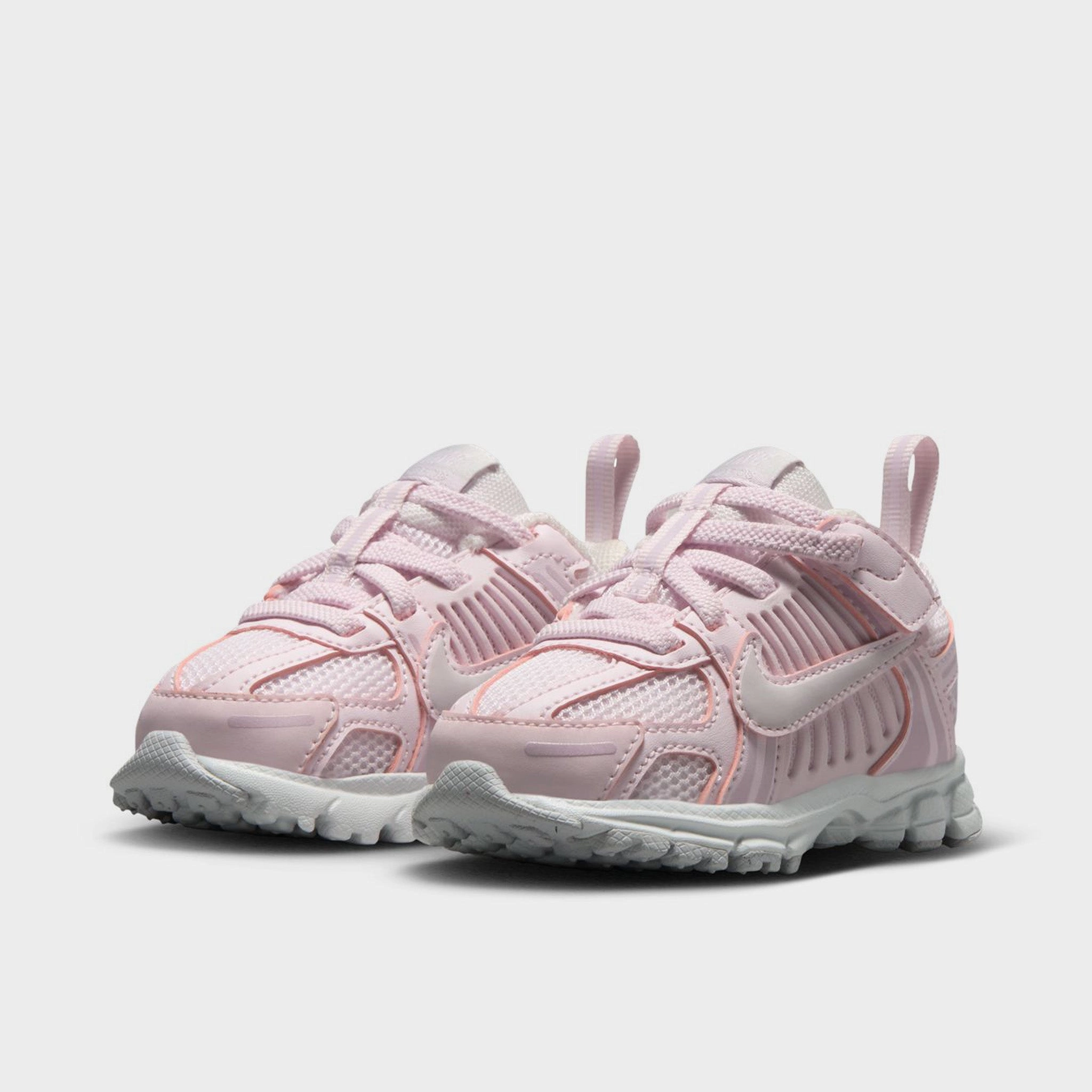 Simple Motion Nike Vomero 5  TD Pearl Pink / Vast Grey - Bleached Lilac