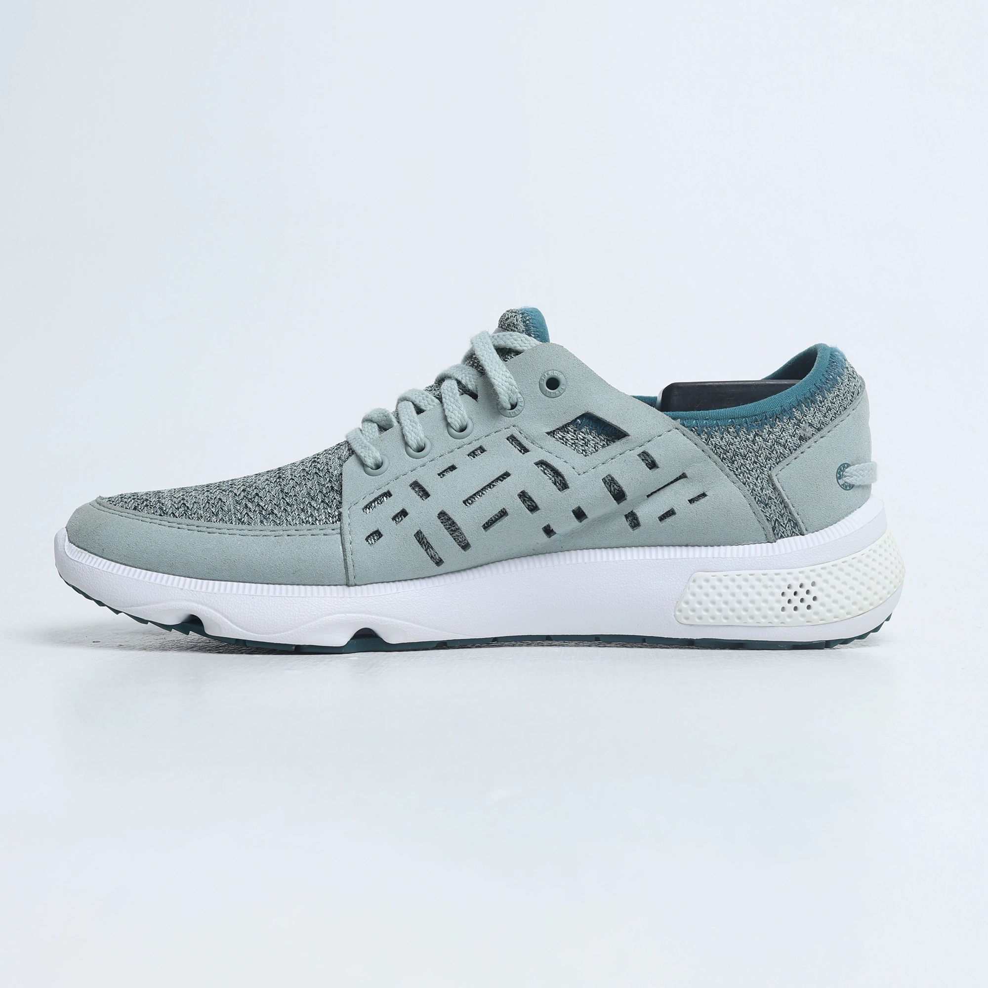 Sperry -  Sperry women s 7 store seas sport sneaker - Sea Green Convenient feature