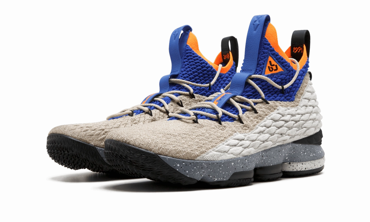 LeBron 15 "Mowabb" Multi Functional