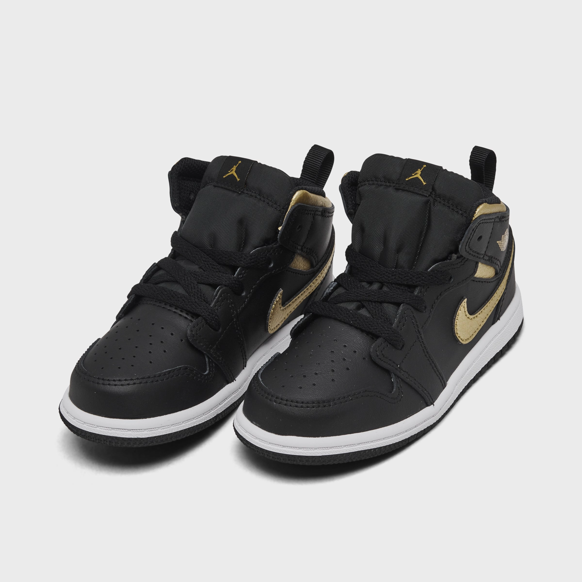 Jordan 1 Mid TD Black / Metallic Gold - White Neutral Stride Design Maximum Agility