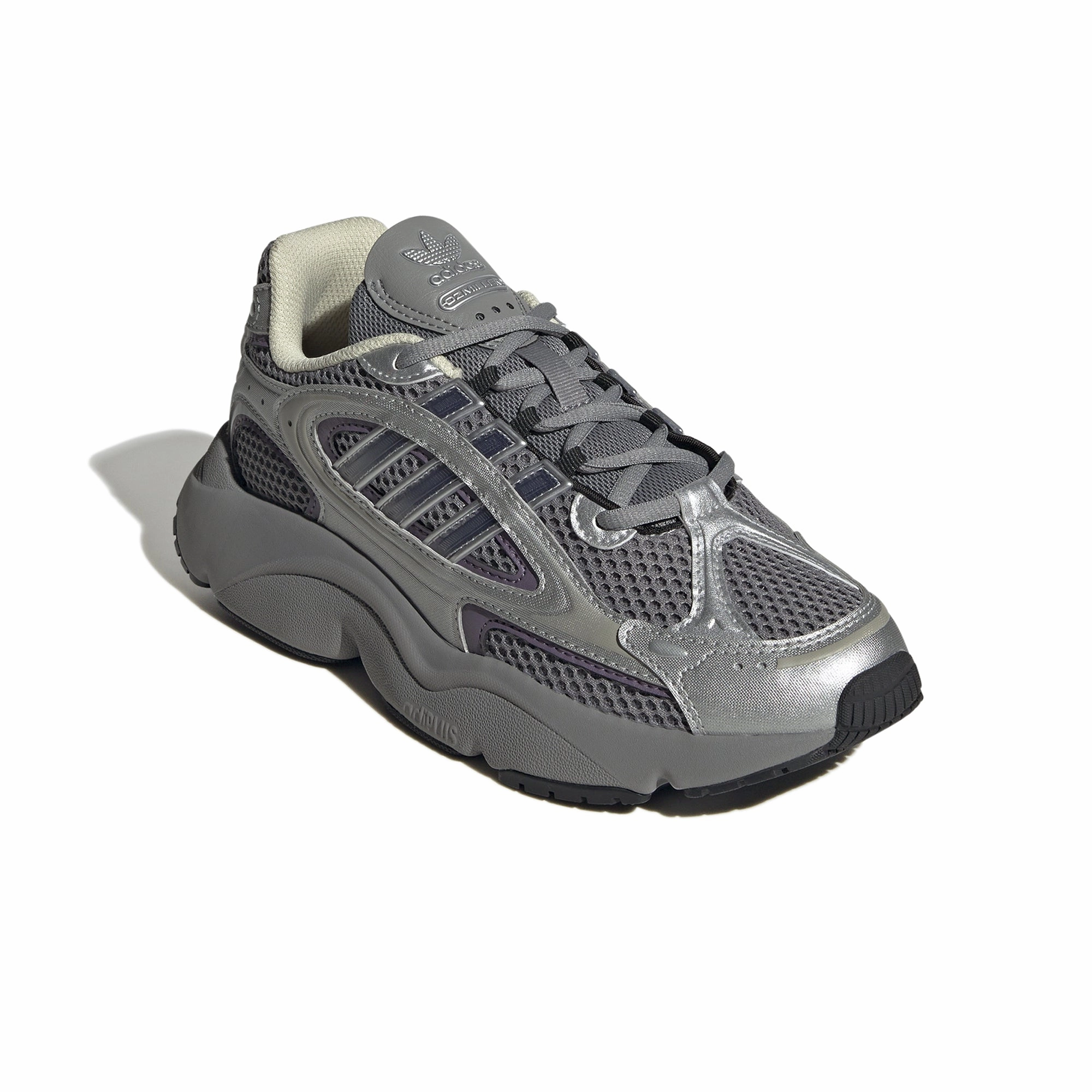 Sports Driven Fashionable OZMILLEN Shoes IF6581