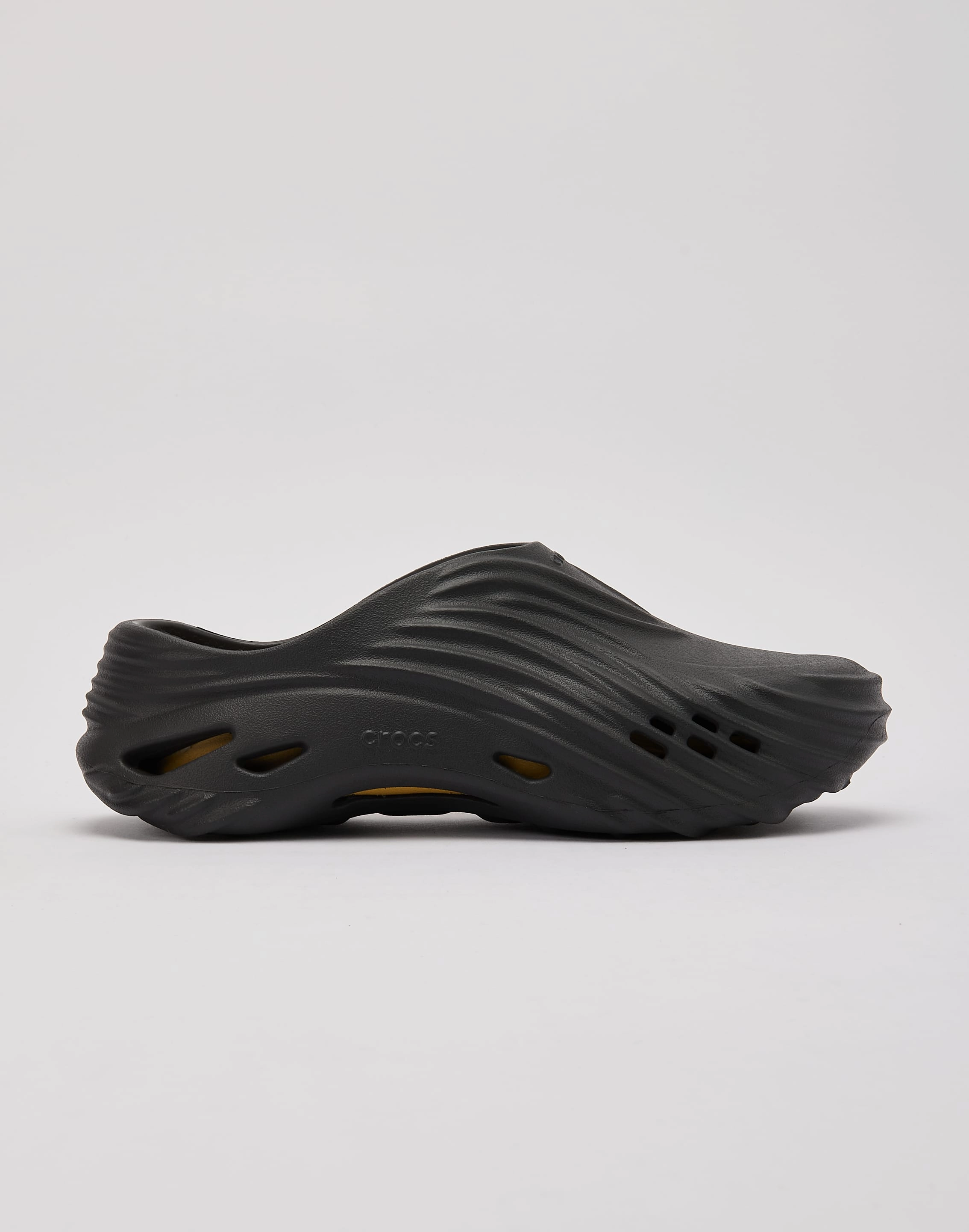 Crocs Echo Wave Date Stroll Reinforced