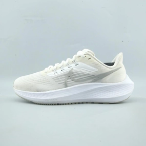 Style - updated NIKE AIR ZOOM PEGASUS 39
