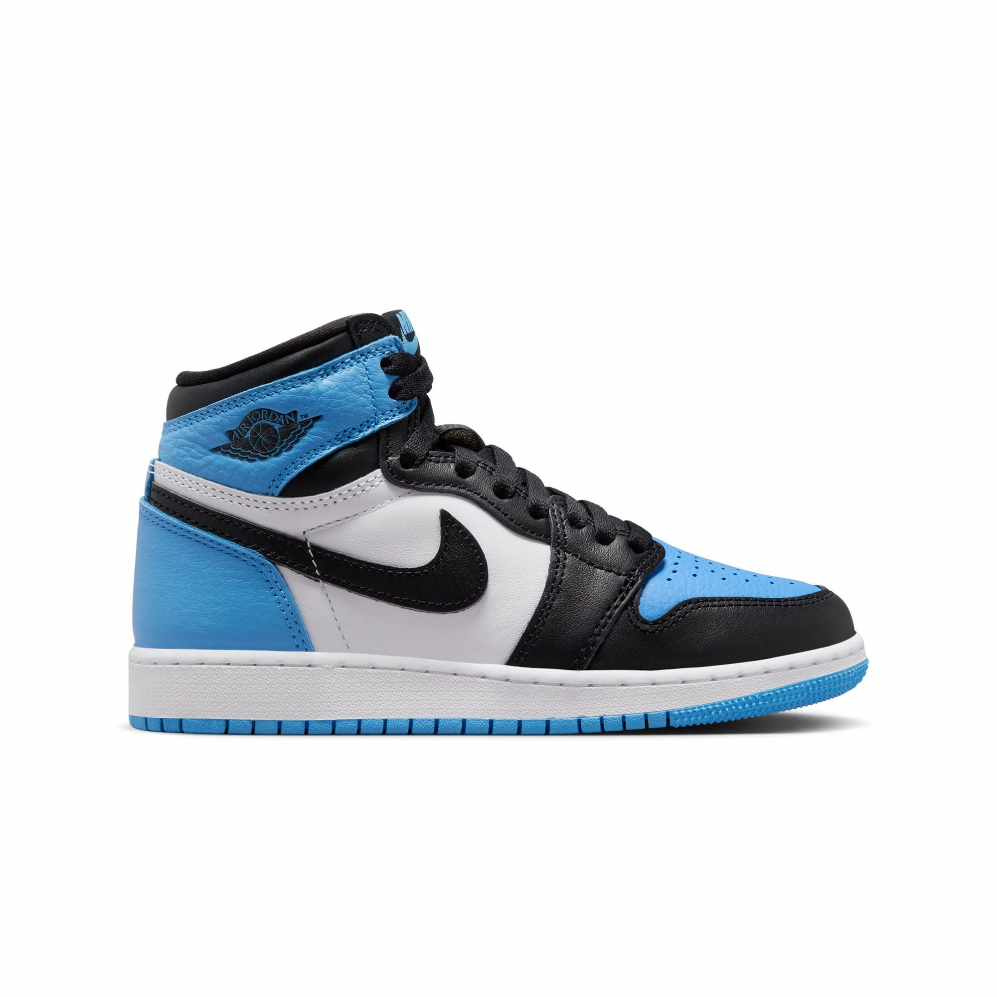 Versatile Wear Air Jordan 1 High OG "UNC" GS FD1437-400