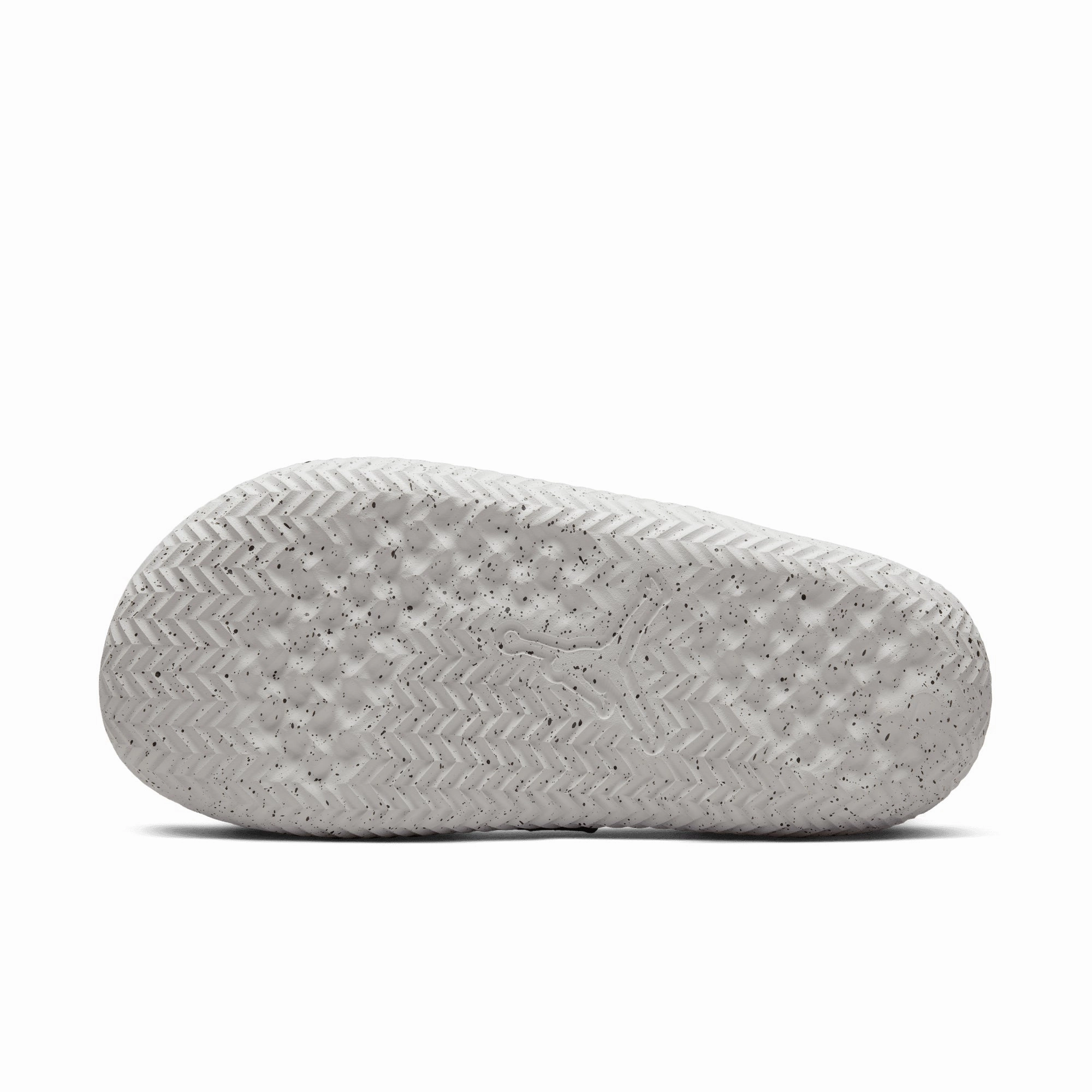 Jordan Play DC9835-003 Easy Clean Surface Airflow Circulation Channels