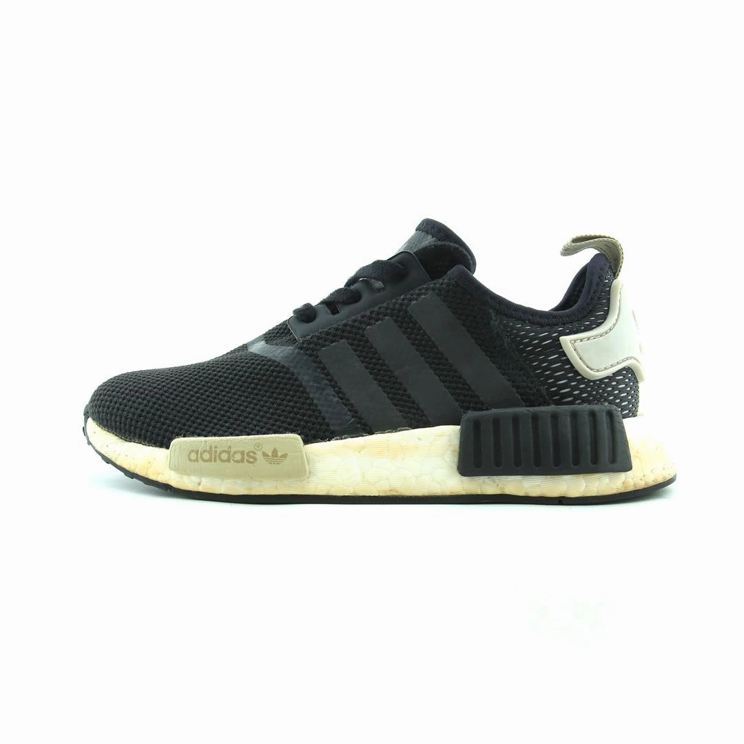 Shock Absorption Layer Thermal Regulation Fabric Stretchable Upper ADIDAS  NMD R1