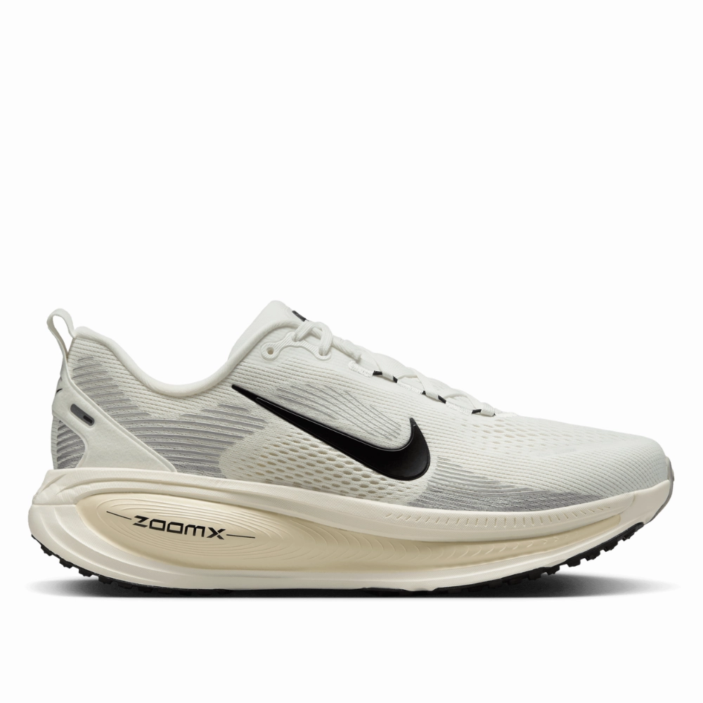 professional athlete use Nike Men's Vomero 18 Running Shoes