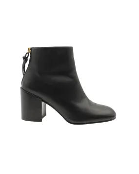 Elastic Sides hypoallergenic Stuart Weitzman Coban Ankle Boots in Black Leather