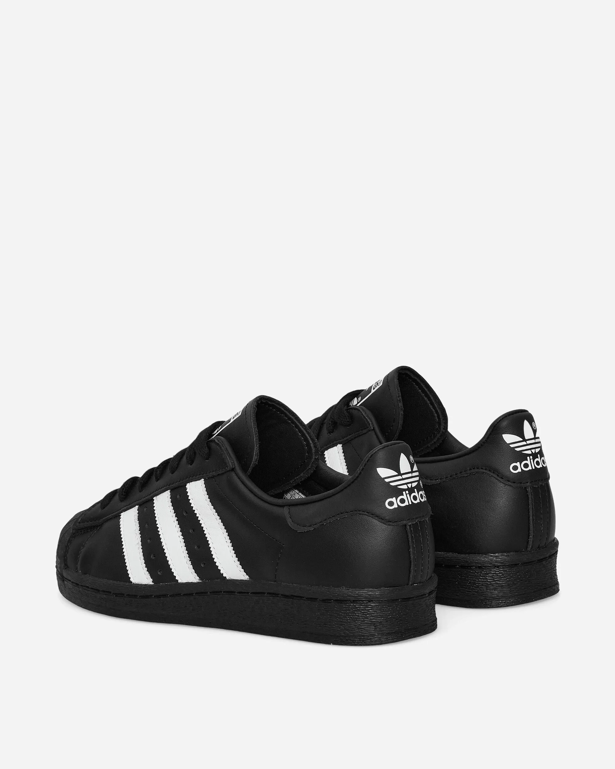 Superstar 82 Sneakers Core Black / Cloud White Carbon Fiber Reinforcement Unidirectional Airflow Vents