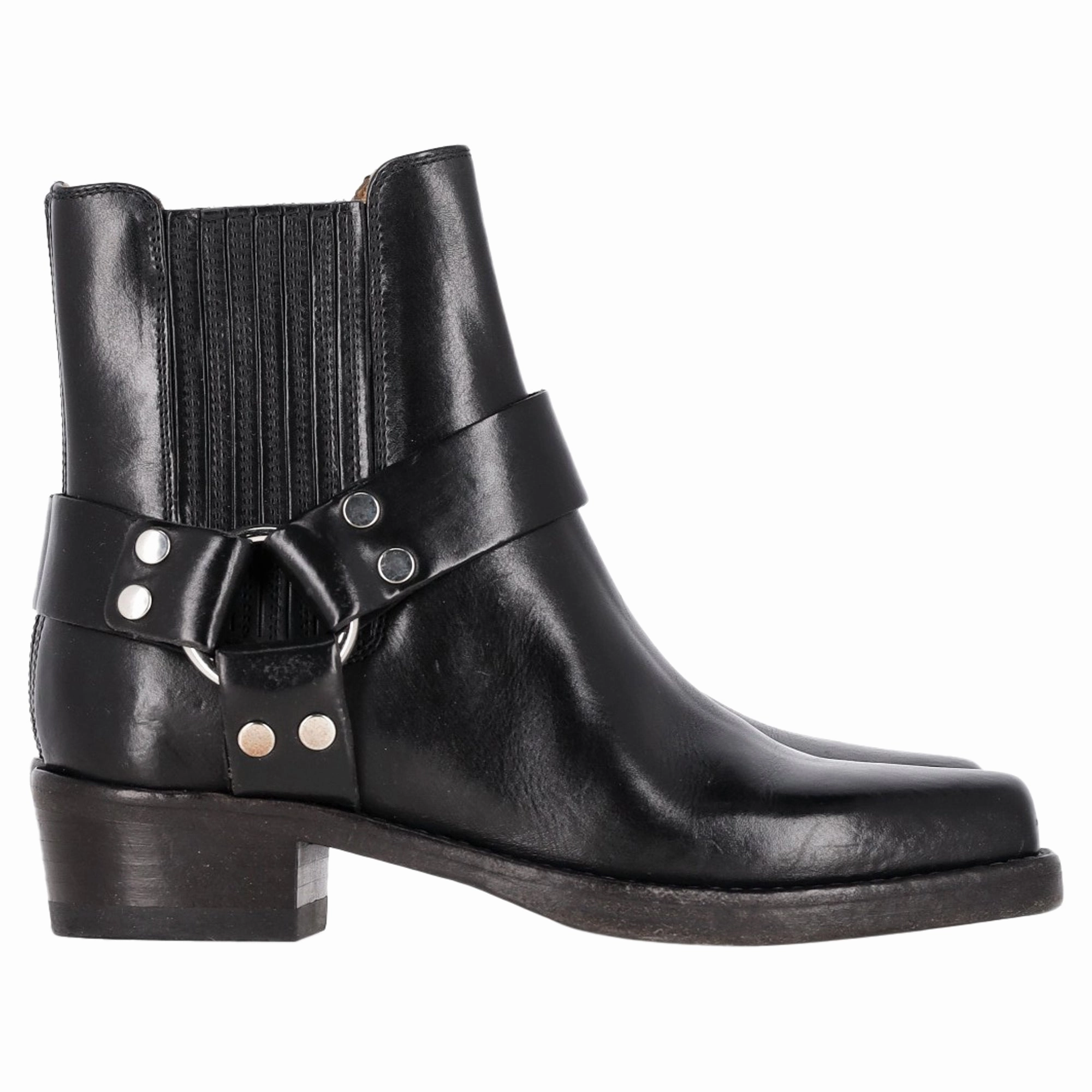 Grippy Outsole Rural Traveler Re/Done Cavalry Harness Detail Ankle Boots in Black Leather