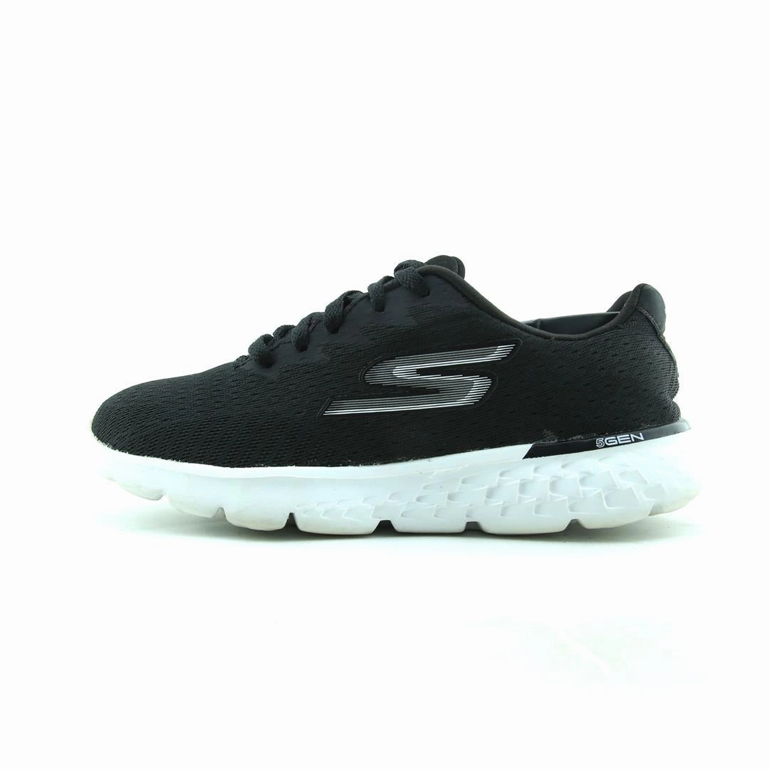 Agile Run Relaxed Fit Sturdy Construction SKECHERS GO RUN 400 - SOLE