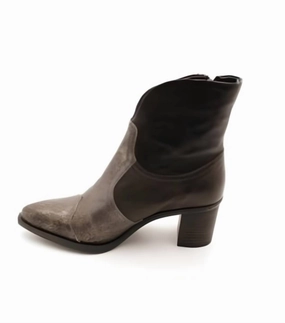 Soft Lining Comfortable bend Twist Combo Heeled Boots In Black/pewter