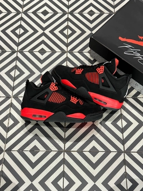 Padded Fit Jordan 4 Red Thunder (Taille 41)
