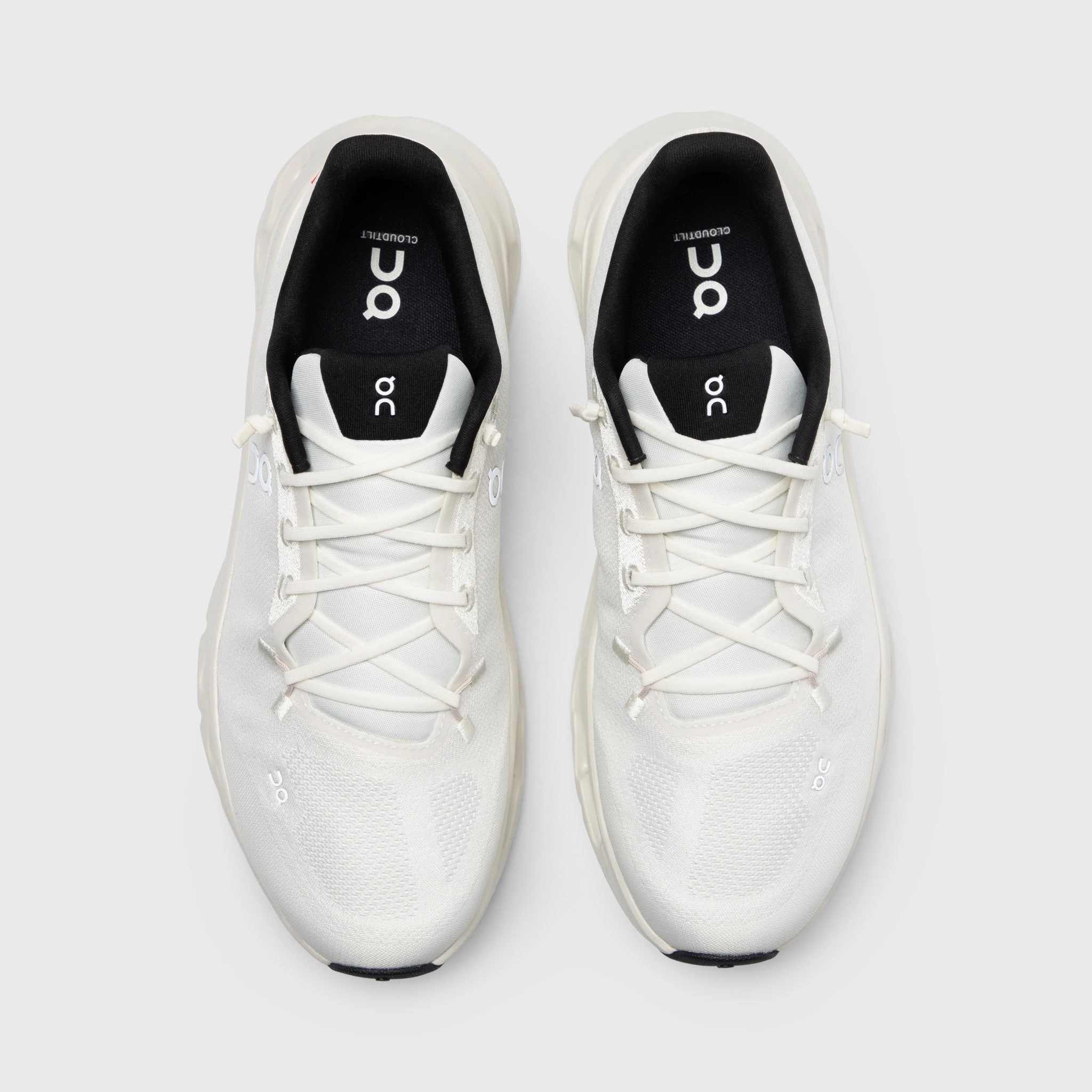 On Cloudtilt 1 Pearl / Ice amateur runner's shoe choice