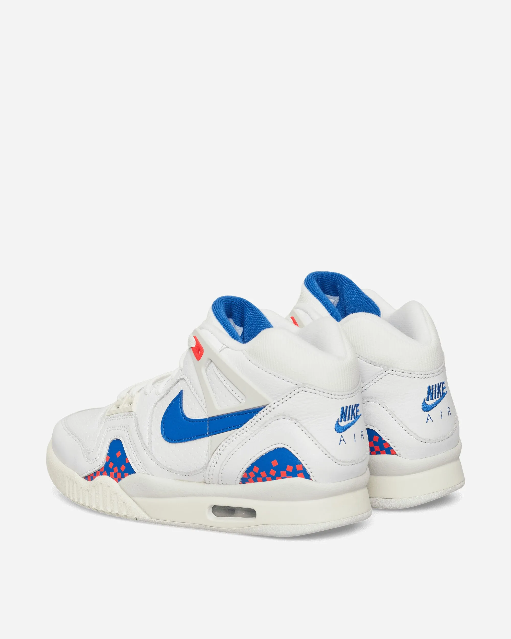 Air Tech Challenge 2 Sneakers White / Laser Crimson Neutral Look Padded Collar Padding
