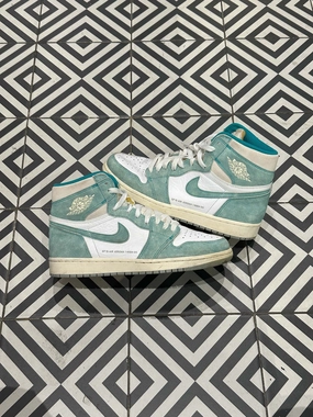 Jordan 1 High Turbo Green (Taille 43) Trail Ready