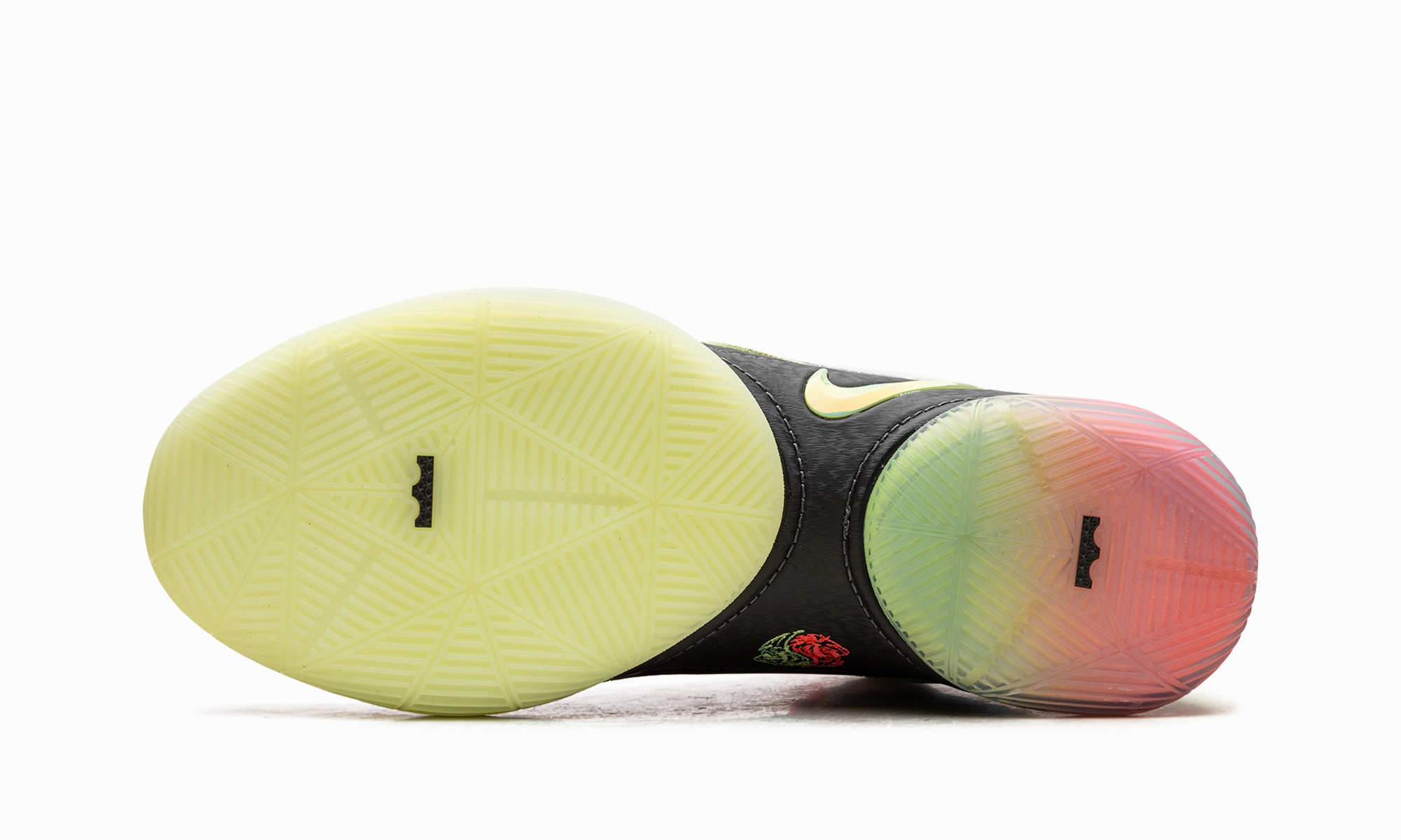 Stretchable Fabric LeBron 22 "Crown Jewel"