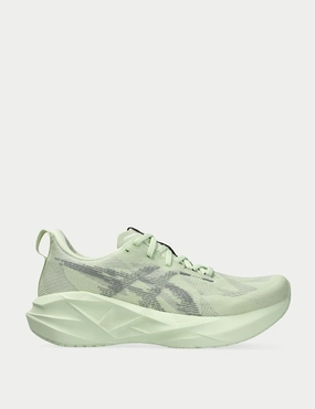 Novablast 5 - Whisper Green/Monument Blue Wind - resistant symmetrical shoes