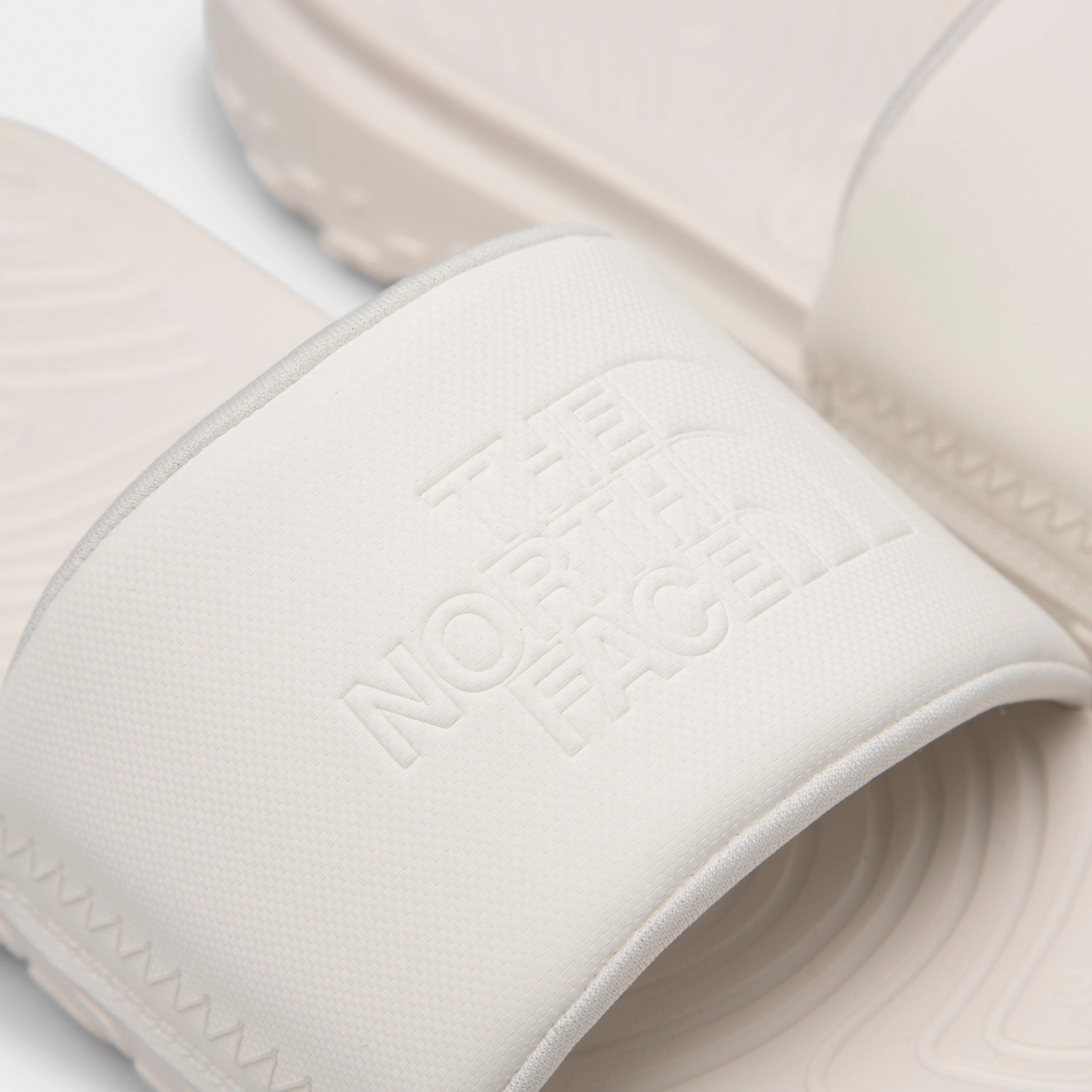 fashion pick Anti Sweat The North Face Women's Never Stop Cush Slide / White Dune