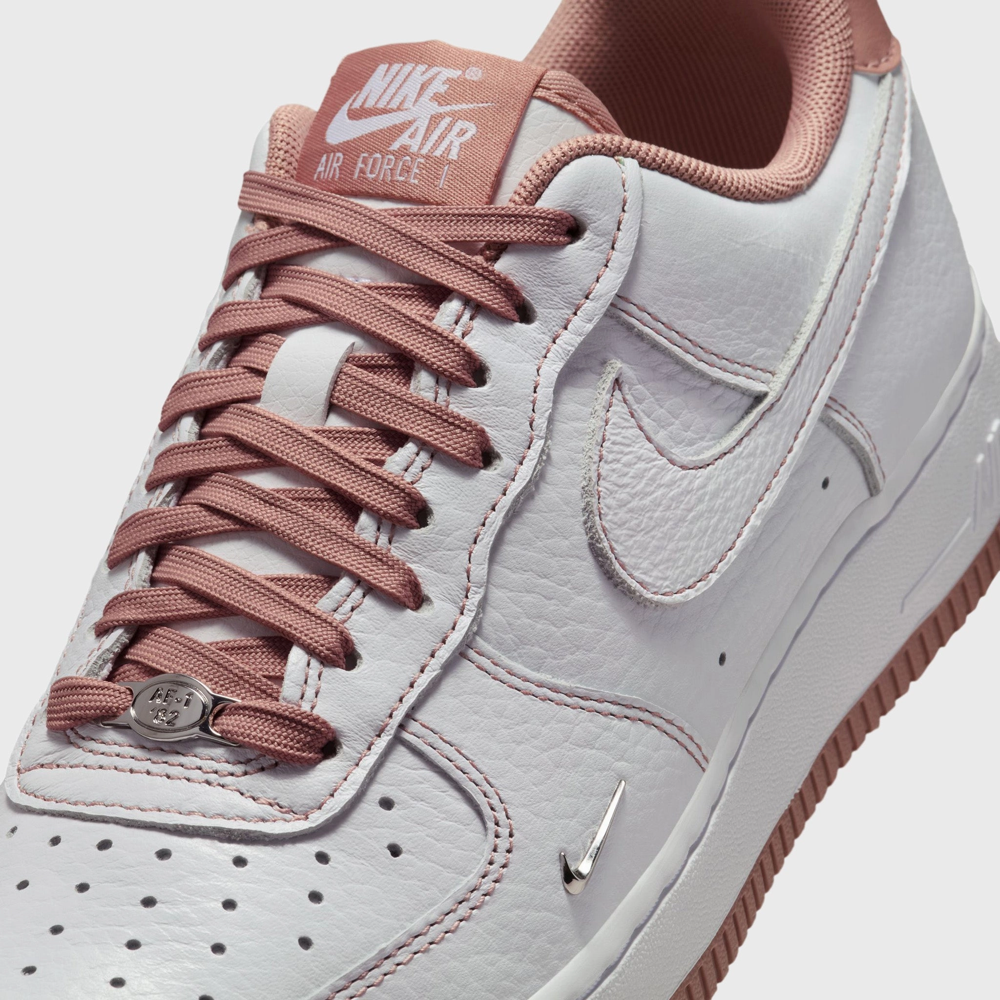 Compression Molded Outsole Quick Cushioning Nike Women's Air Force 1 '07 Mini Jewel White / Particle Pink - Metallic Silver