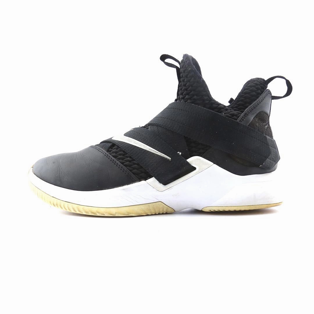 NIKE LEBRON SOLDIER 12 Strong Support molded