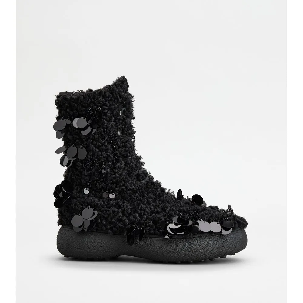 Tod's W. G. Lace-up Ankle Boots in Faux Fur Low Profile Snowy Path