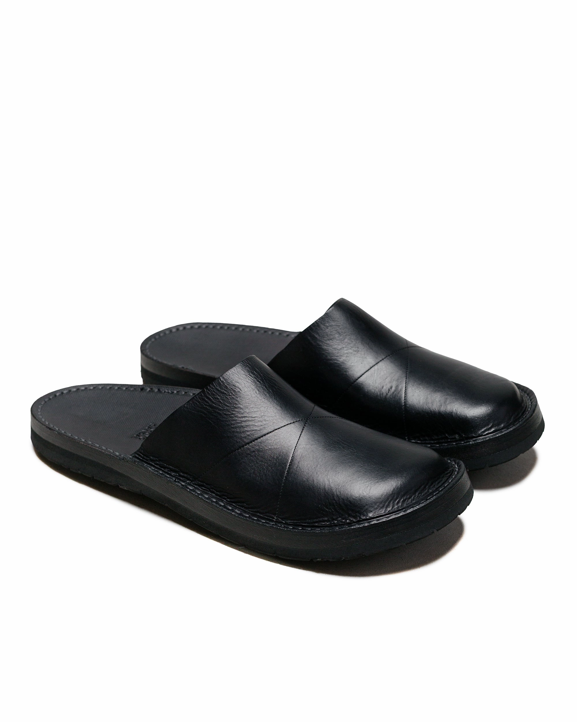 Clean White Urban Style Tokyo Sandal Onsen Slip-On Black