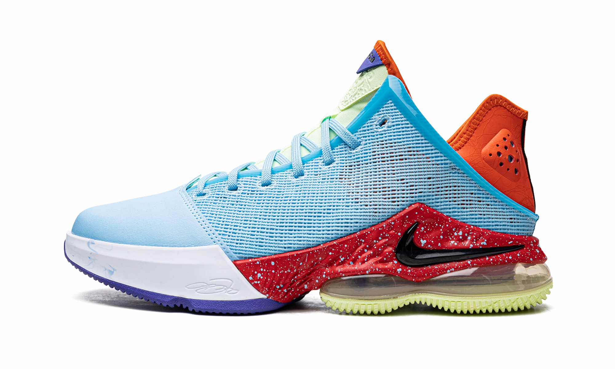 LeBron 19 Low "Blue Chill" Rollbar Motion Control