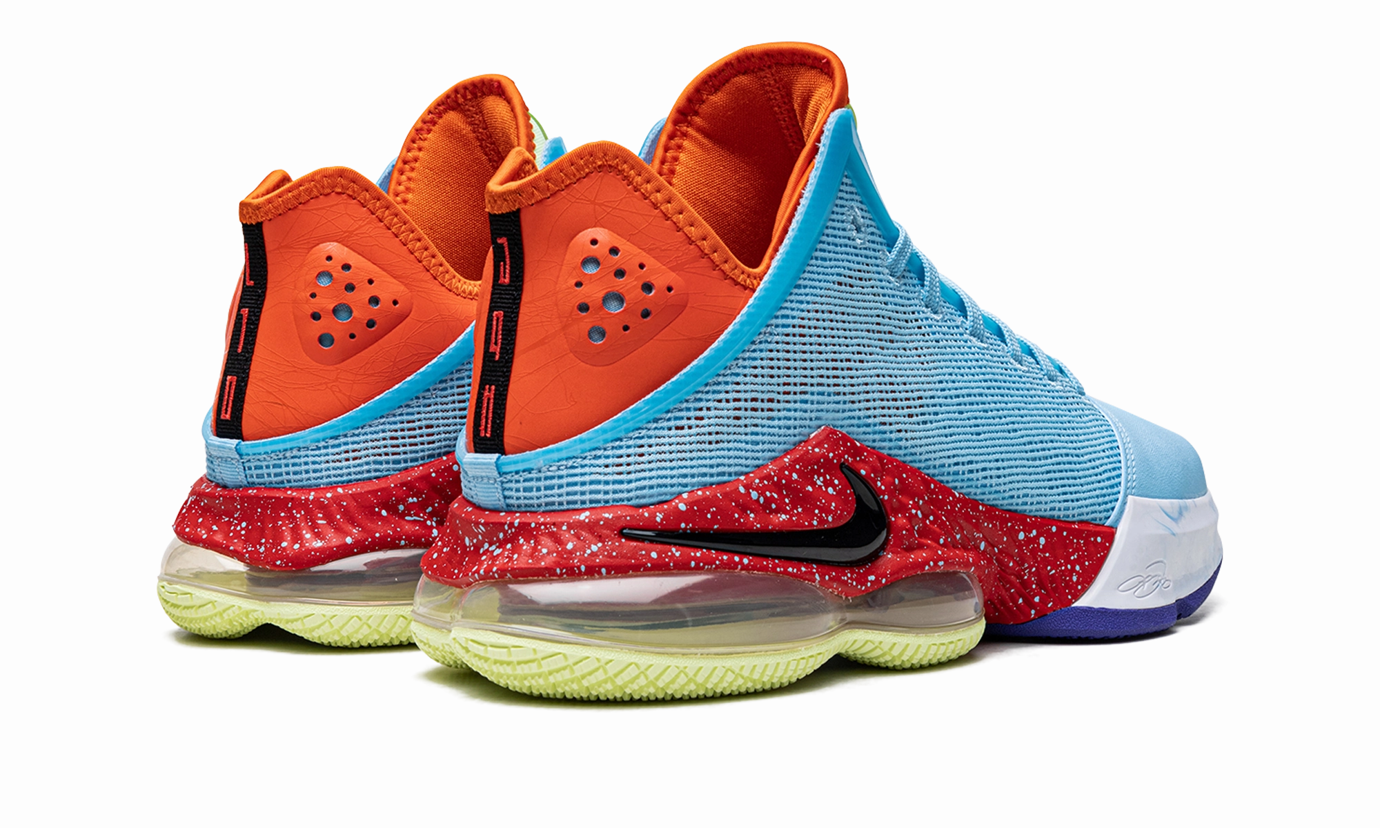 LaceUpDesign High Top Structure LeBron 19 Low "Blue Chill"