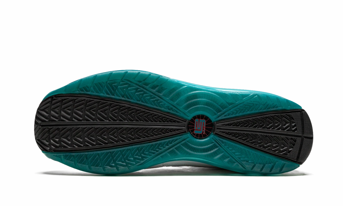 Air Max Lebron 7 NFW "Red Carpet" Gum Rubber Outsole Ultra Compression EVA