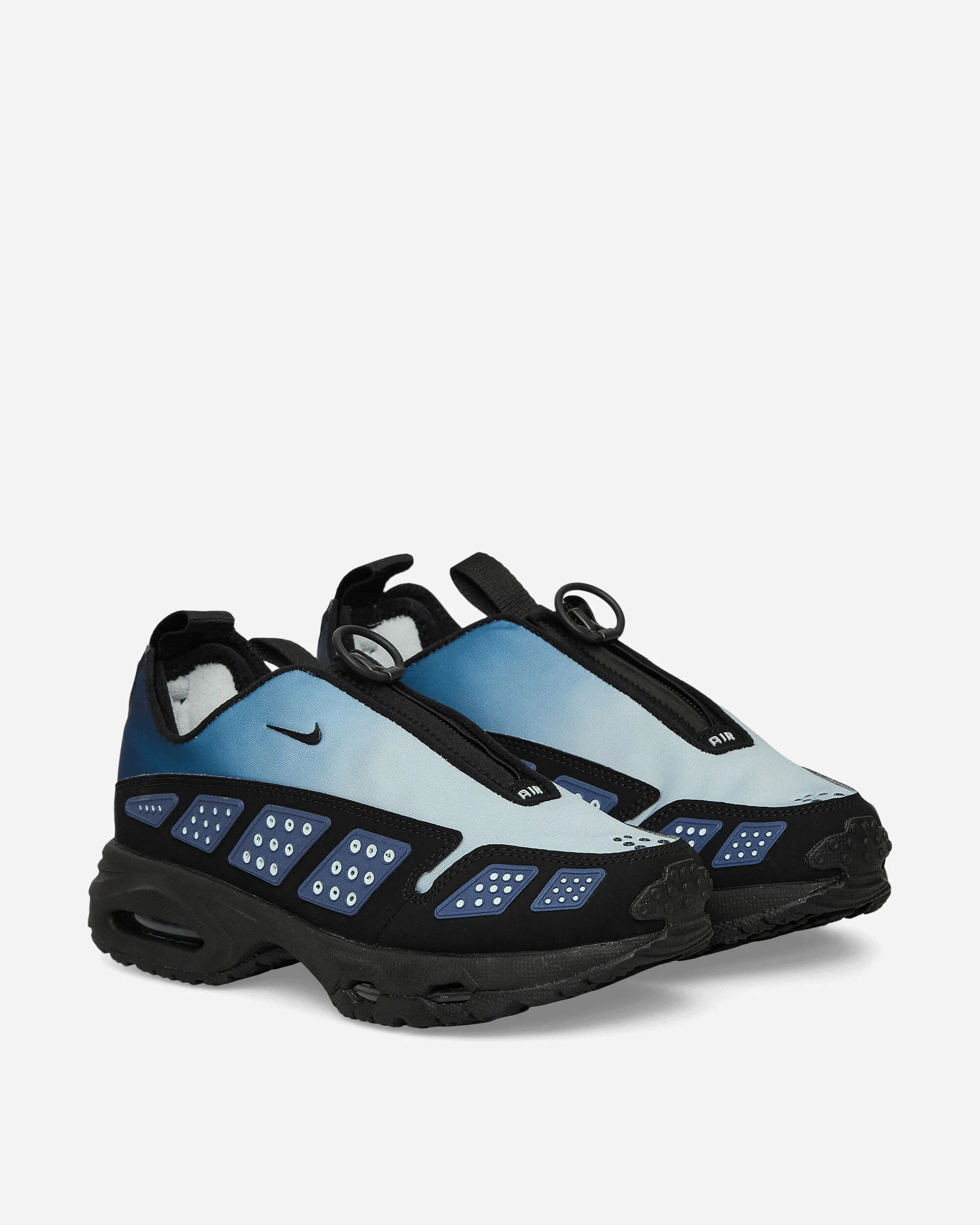 Women's Air Max SNDR Sneakers Grey Haze / Obsidian Molded Heel Counter Smooth Motion