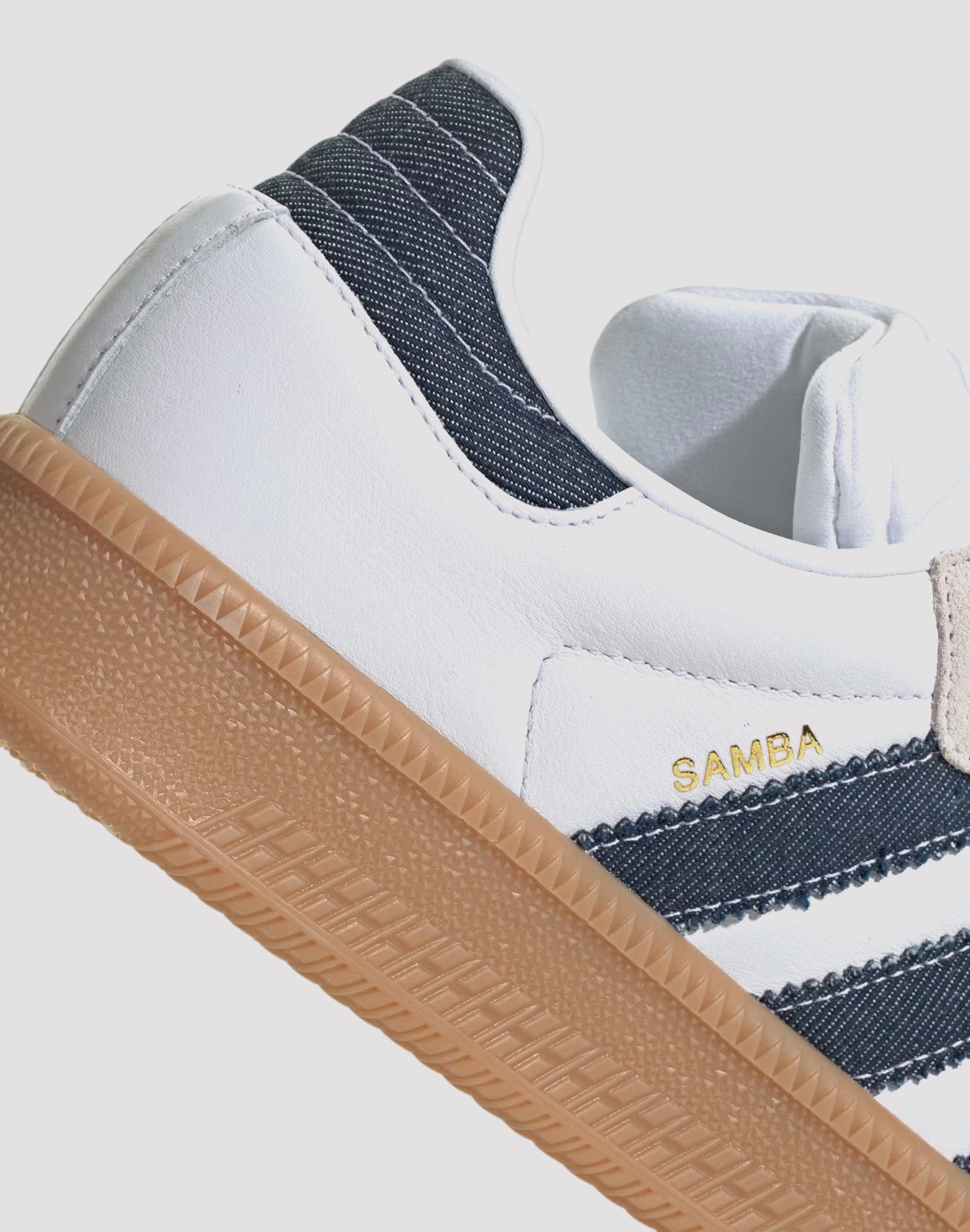 Eco Material Score Step Adidas Samba XLG