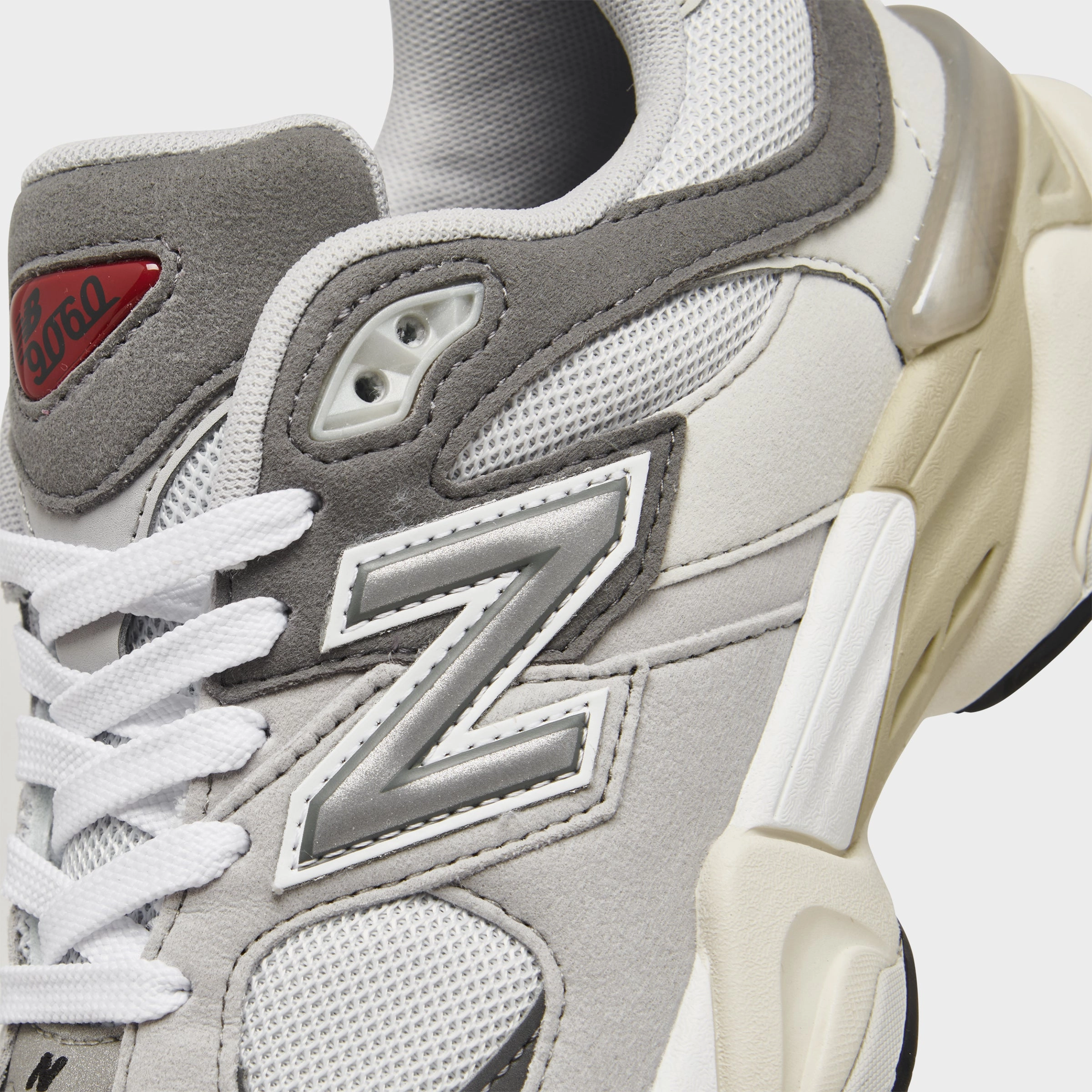 New Balance Juniors' 9060 Rain Cloud / Castlerock High Durability