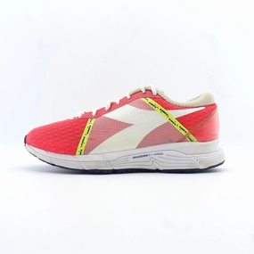 running on concrete fashionable running footwear DIADORA MYTHOS ELITE 3