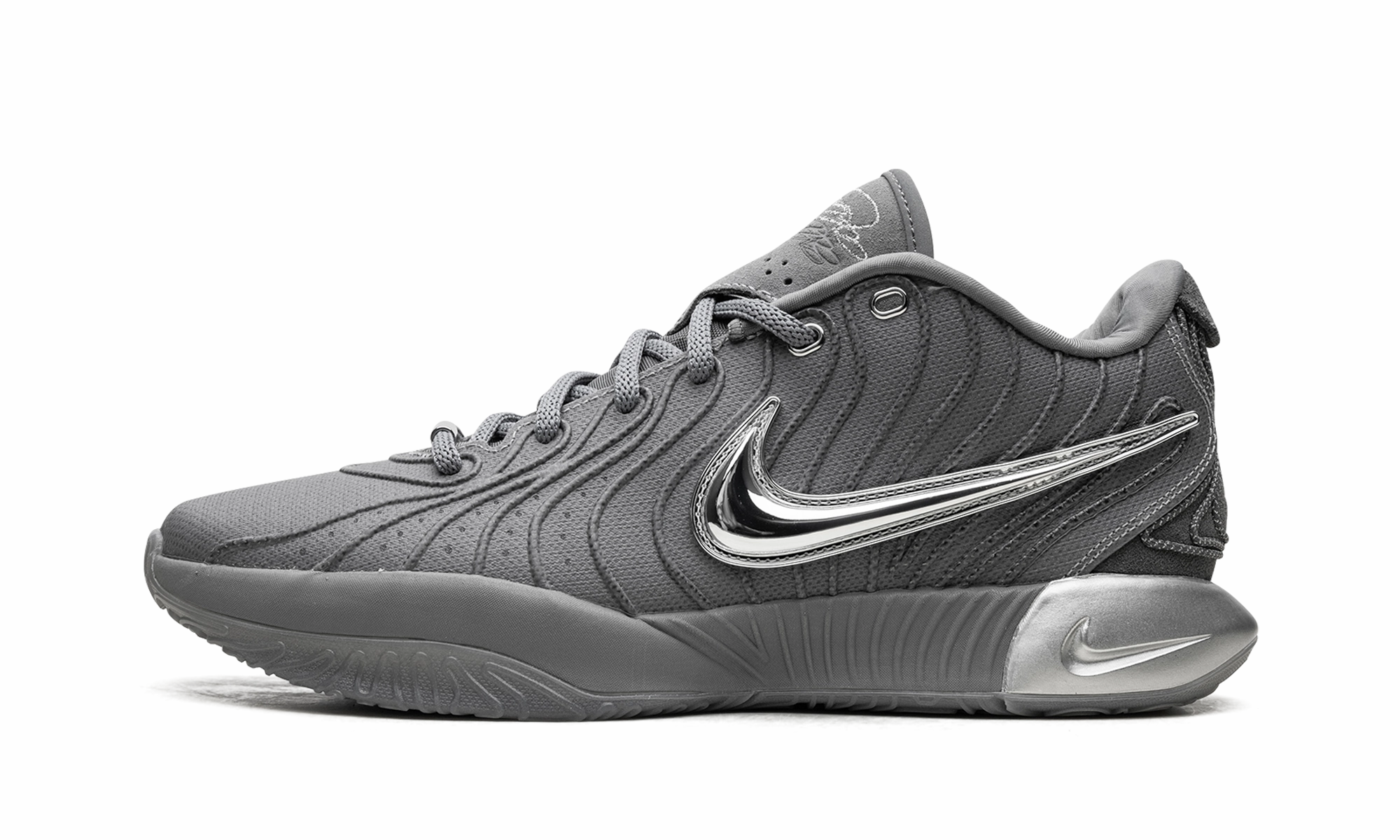 LeBron 21 "Cool Grey" AllTerrain carbon fiber plate