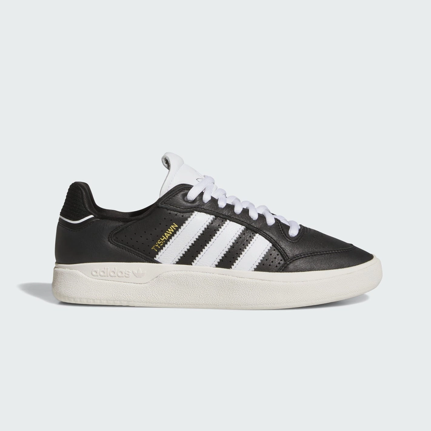 Tyshawn Low (Black/White) Step Friendly elegant design