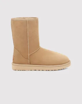 UGG Classic Short II Boots Quick Comfort Cushioned Step Functional Minimalist