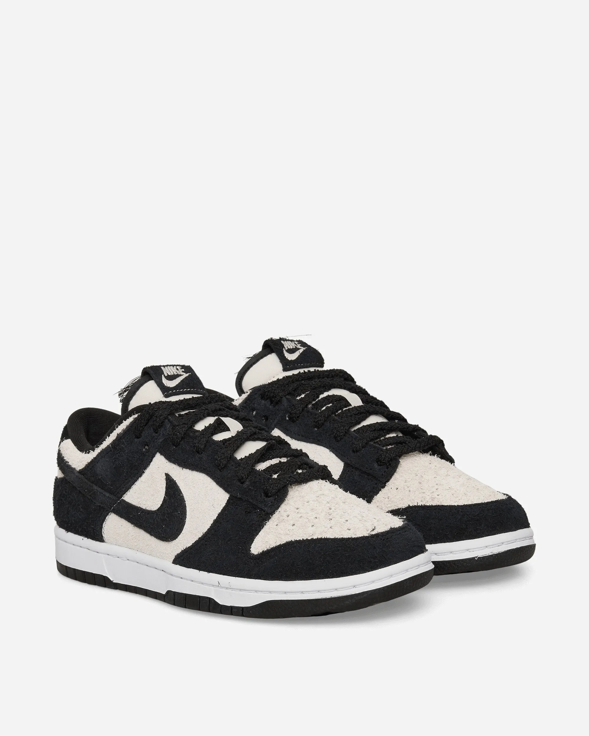 Dynamic Sole Air Ventilation Dunk Low Retro SE Sneakers White / Black
