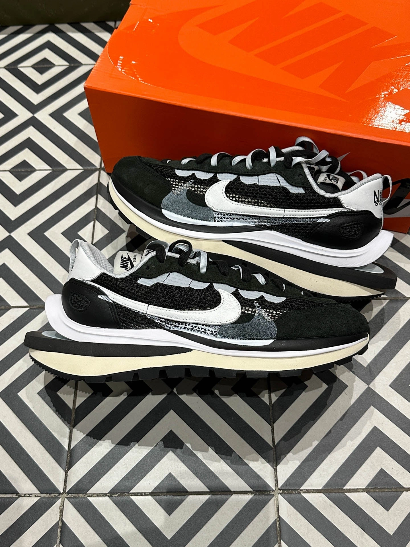 Air Circulation System Sacai Vaporwaffle Black White (Taille 44,5)