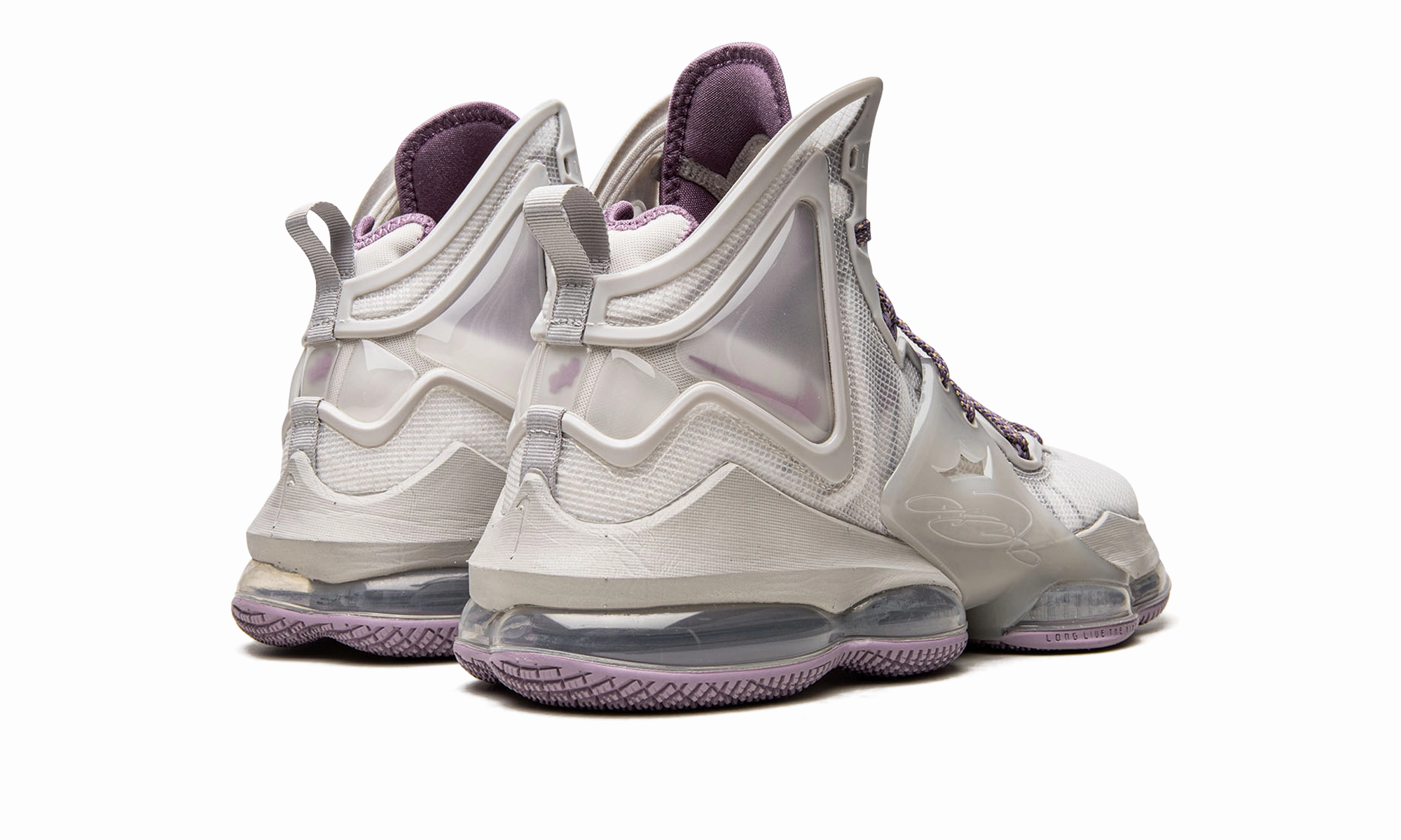 LeBron 19 "Strive for Greatness" Shock Dispersing Design LightweightOutsole