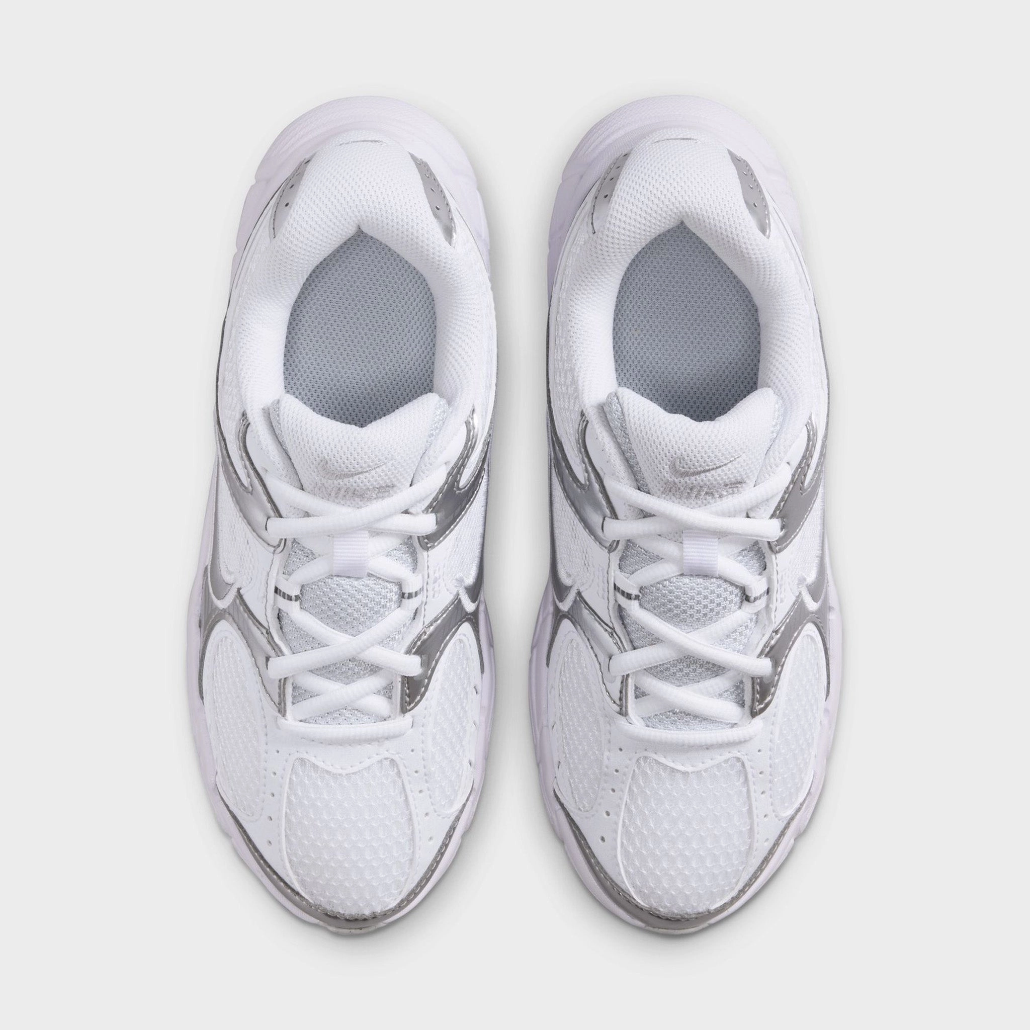 Street Trend Nike V5 RNR GS White / Metallic Silver - Pure Platinum