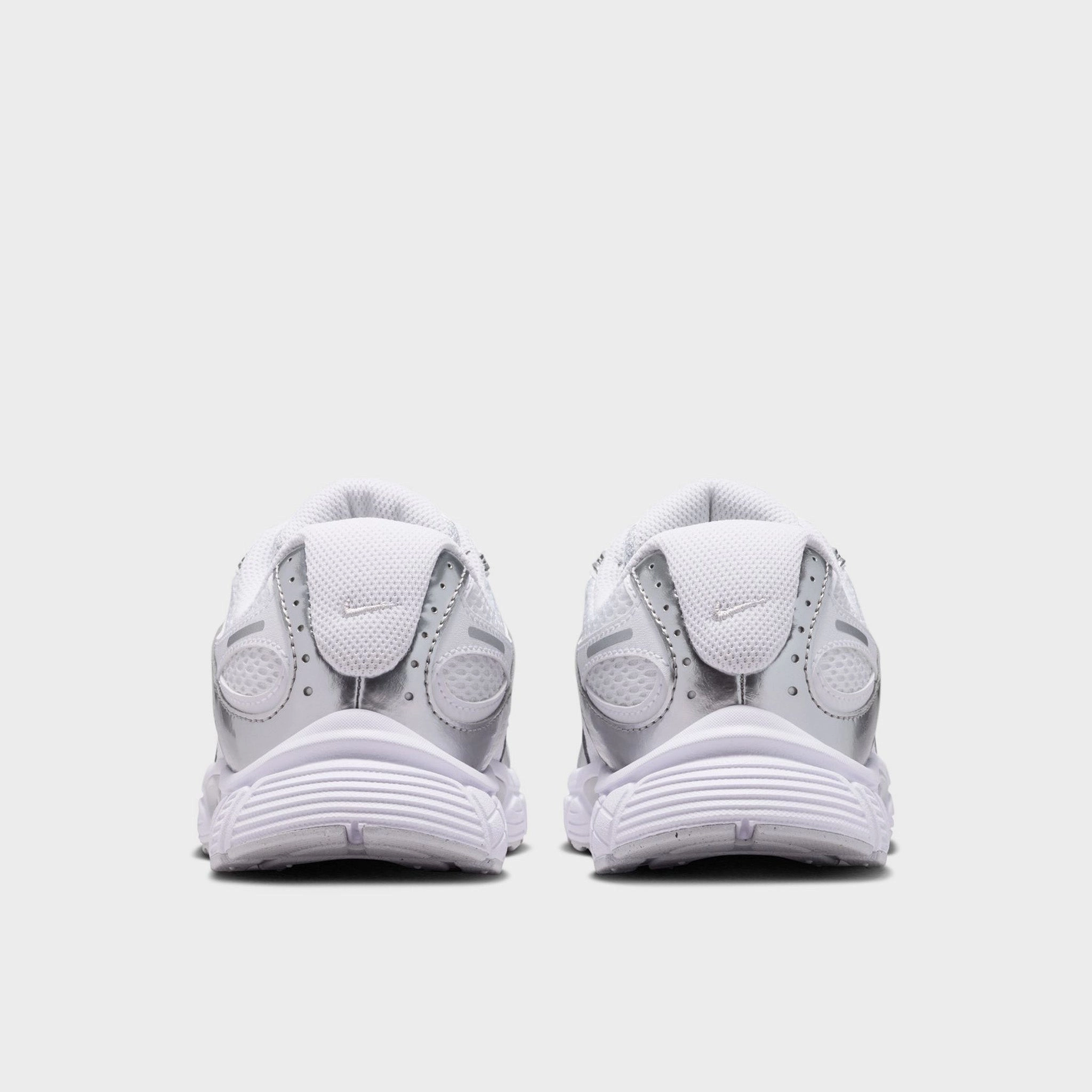Port Path Nike V5 RNR GS White / Metallic Silver - Pure Platinum