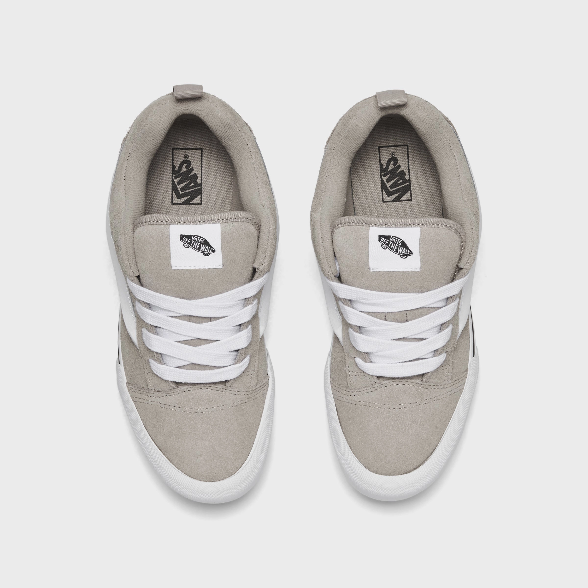 Vans Juniors' Knu Skool Grey / White On demand Commute Look
