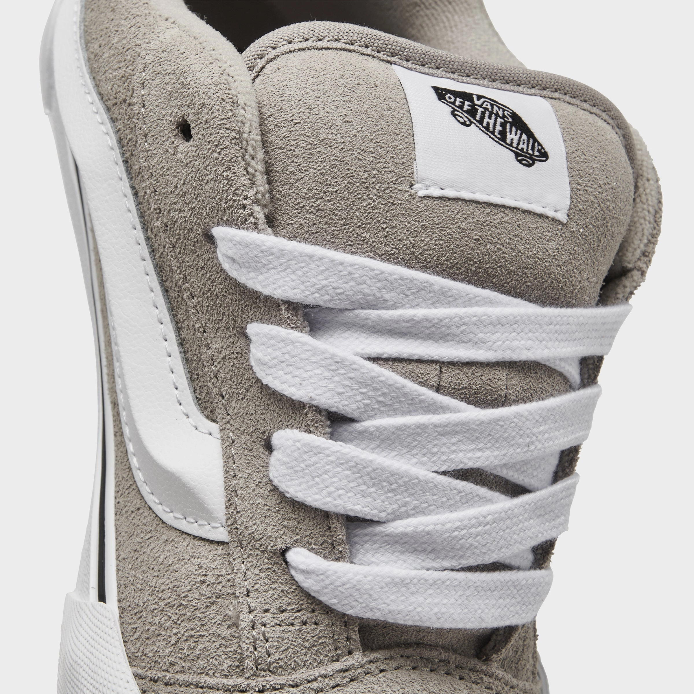 Light Bounce Vans Juniors' Knu Skool Grey / White